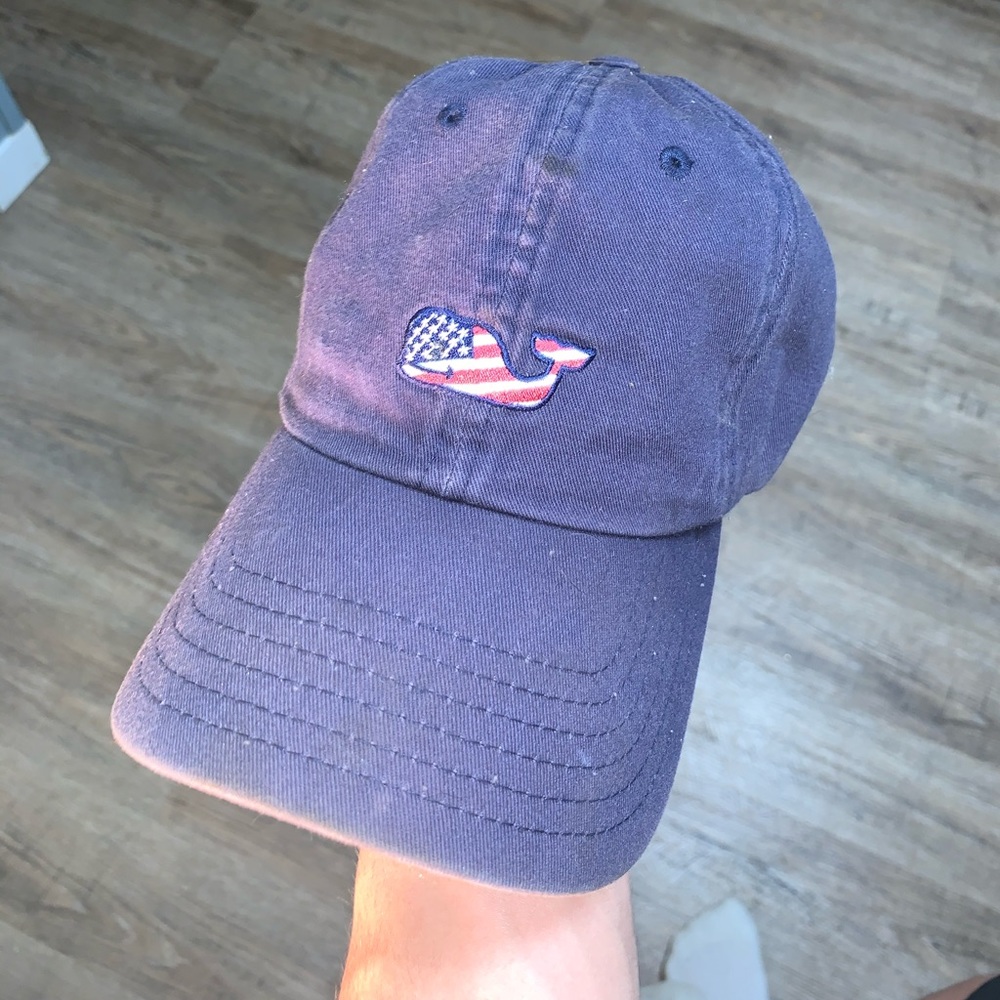 Vineyard vines navy with patriotic whale